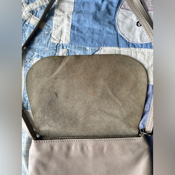 Italian Leather Cream Genuine Leather Minimalist Preppy Lightweight Shoulder Bag - Picture 8 of 11